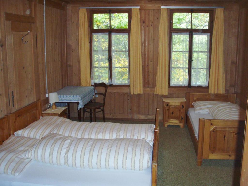 Hotel Posthaus Urigen Unterschächen Zimmer foto
