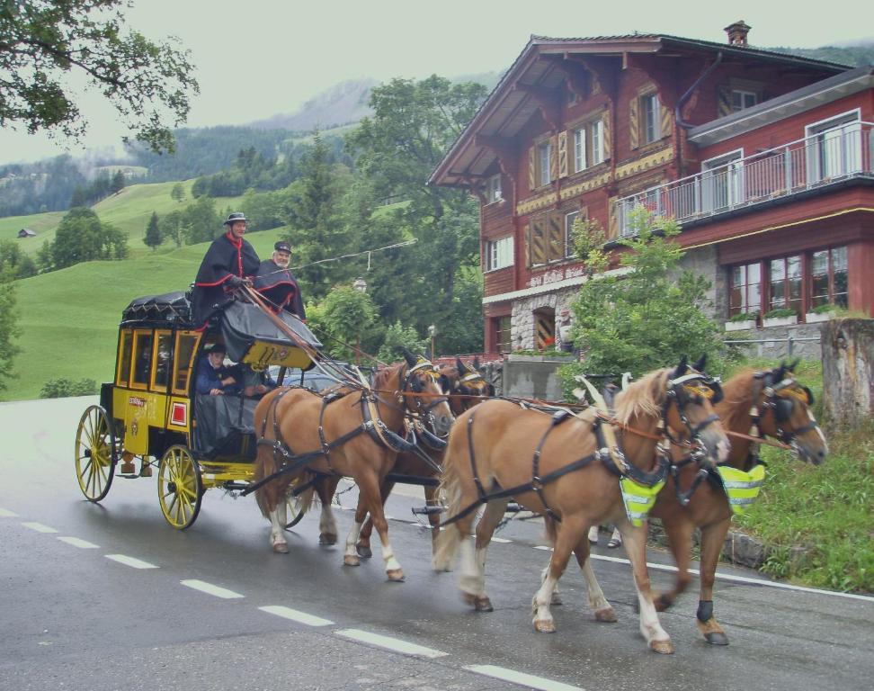 Hotel Posthaus Urigen Unterschächen Exterior foto